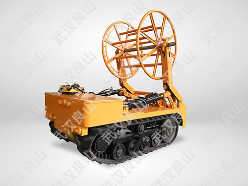 履带、轮式机器人